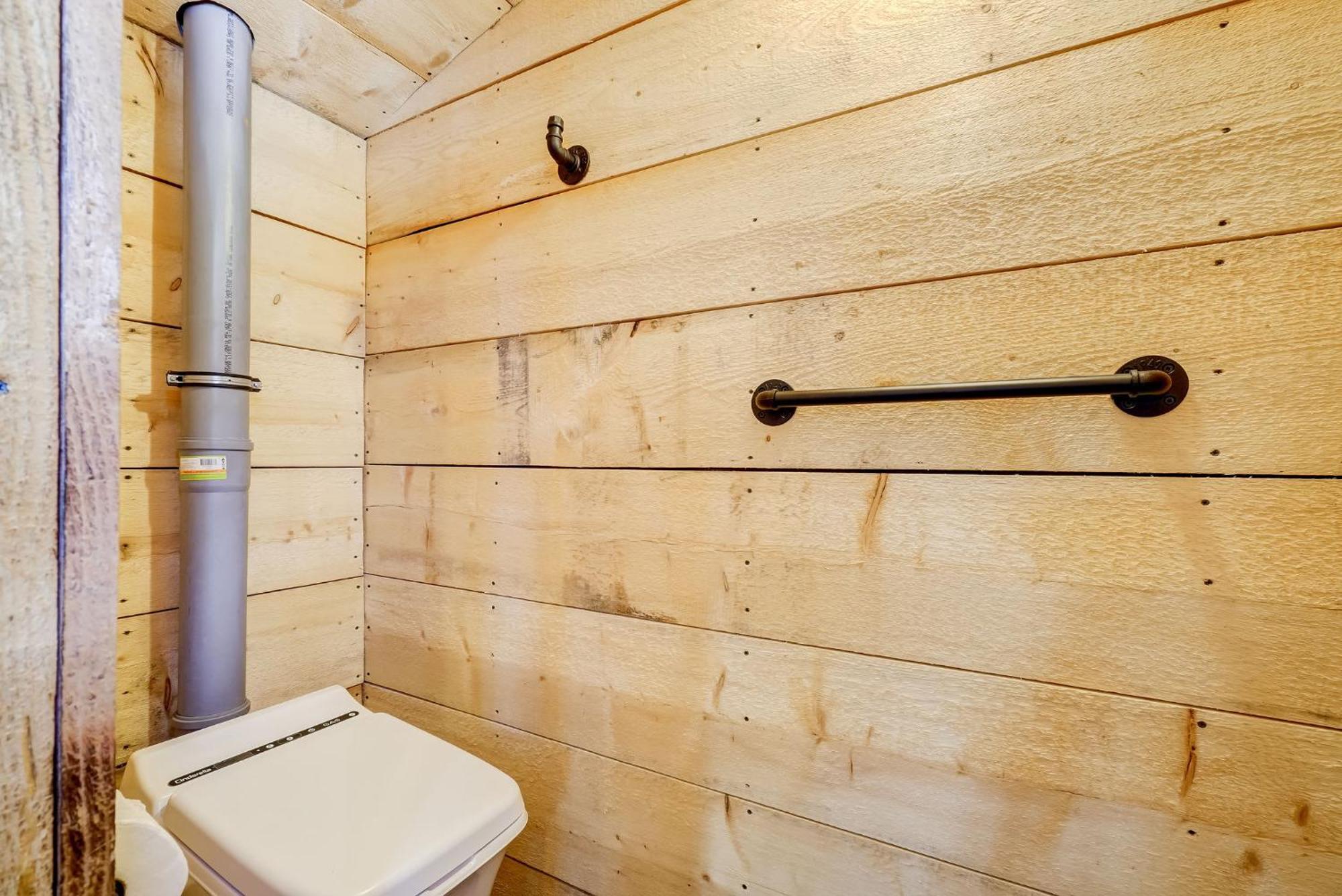 Your Cozy Cabin Retreat Saint-Remi-d'Amherst 외부 사진