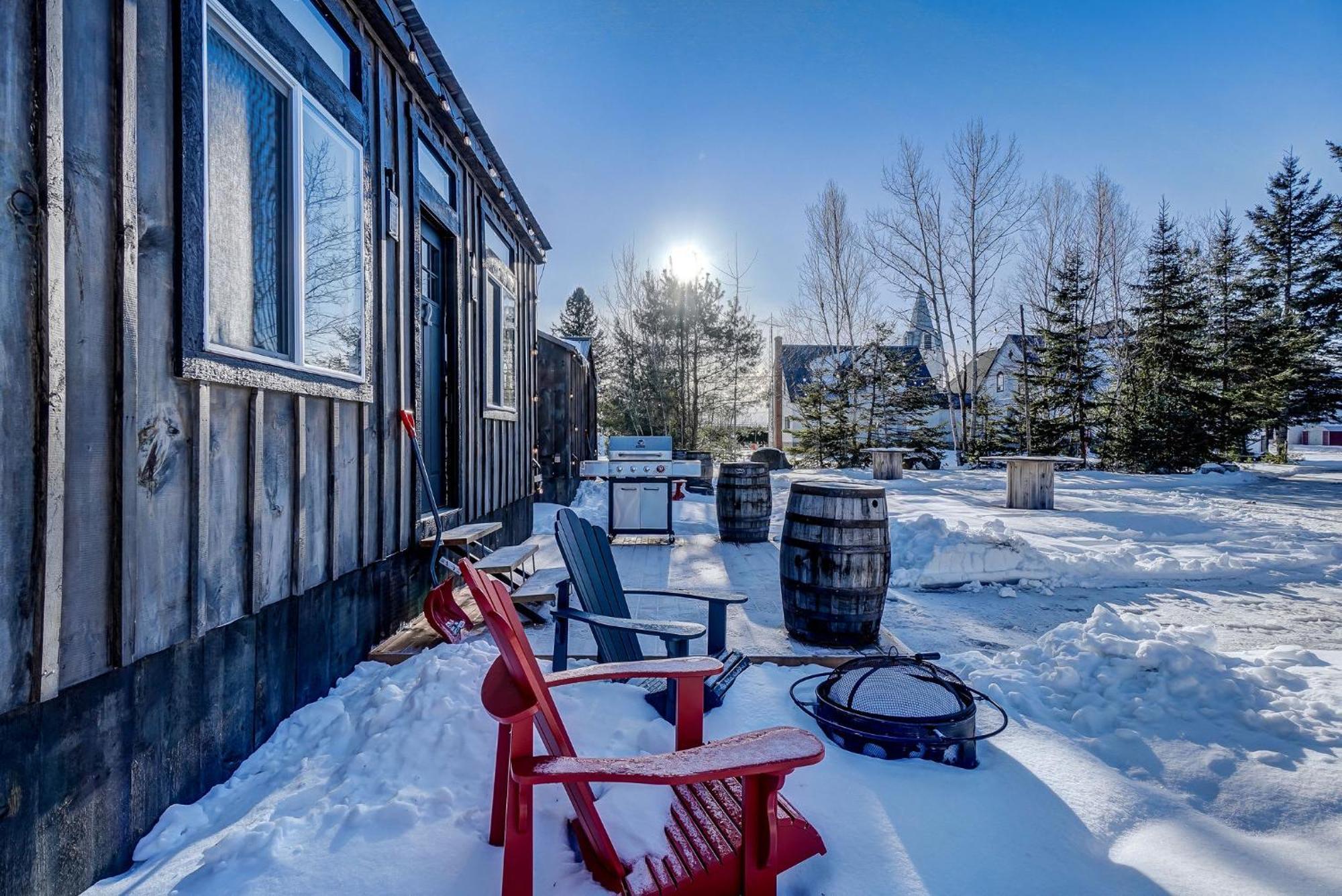 Your Cozy Cabin Retreat Saint-Remi-d'Amherst 외부 사진