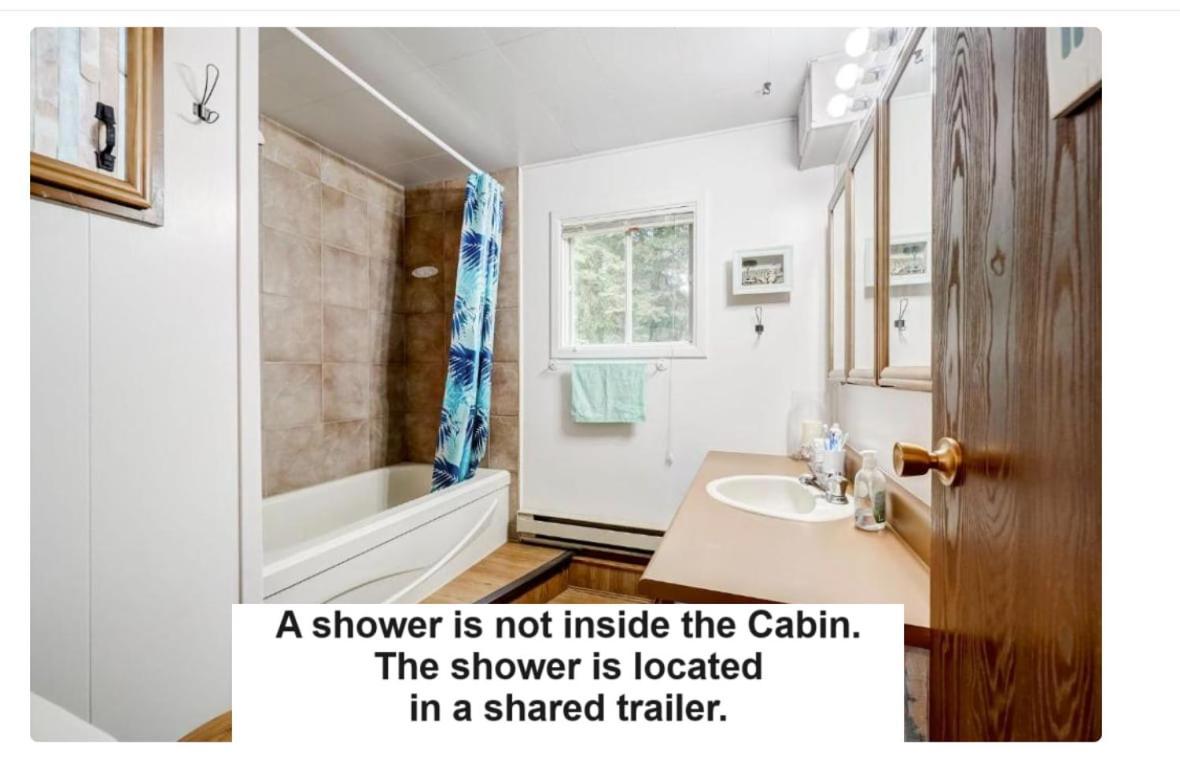 Your Cozy Cabin Retreat Saint-Remi-d'Amherst 외부 사진